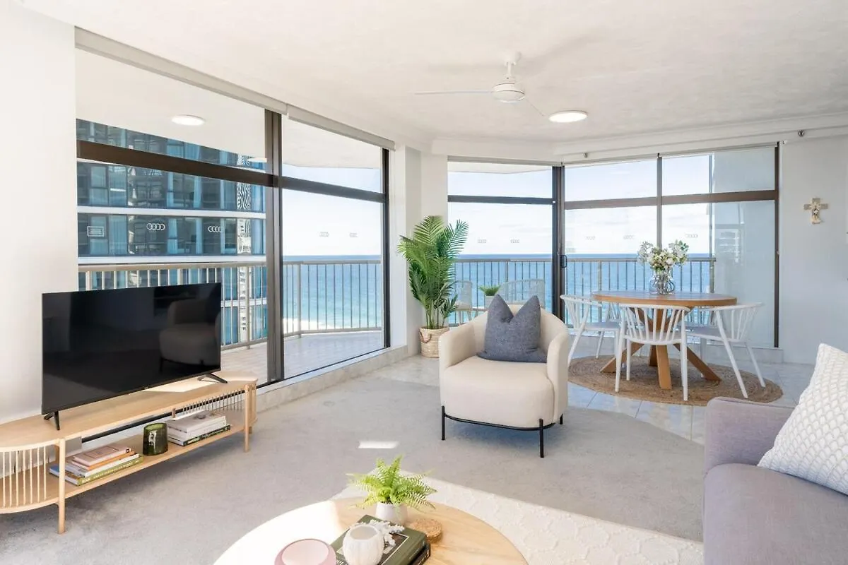 Opulent Beachfront Daydream! 2B Designer Apartment Gold Coast