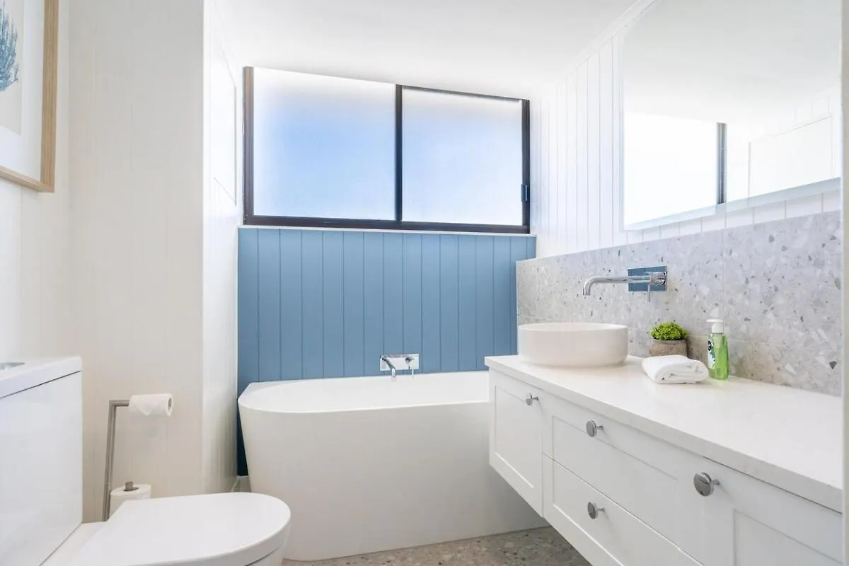 Opulent Beachfront Daydream! 2B Designer Apartment Gold Coast 0*,