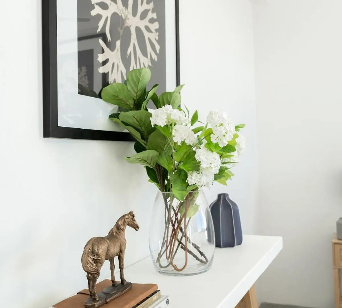 Opulent Beachfront Daydream! 2B Designer Apartment Gold Coast
